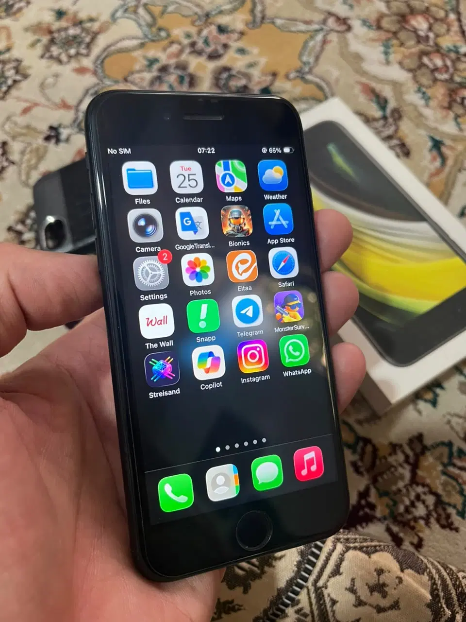 IPhone SE 2020|موبایل|کرج, ساسانی (قلمستان)|دیوار