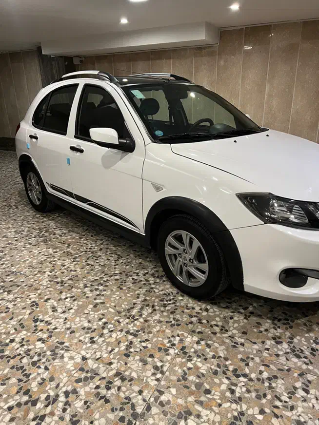 کویک R سفید مشکی(پارس خودرویی)|خودرو سواری و وانت|اصفهان, شهرک کاوه|دیوار