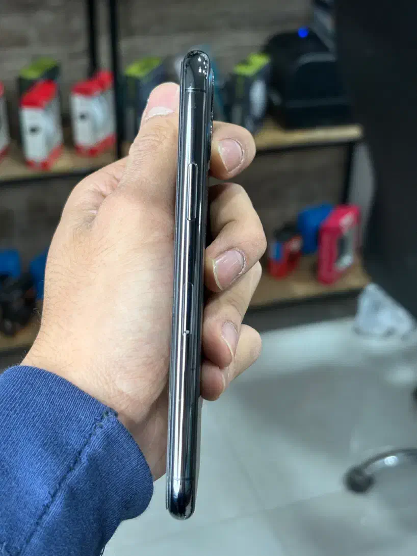 ایفون 11 pro 256|موبایل|لنجان, |دیوار