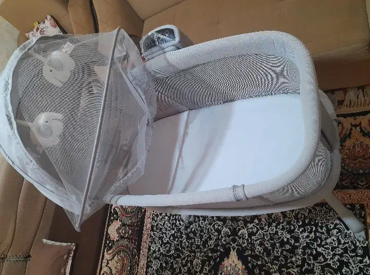 گهواره متحرک و موزیکال برقی|تخت و صندلی بچه|آبادان, |دیوار