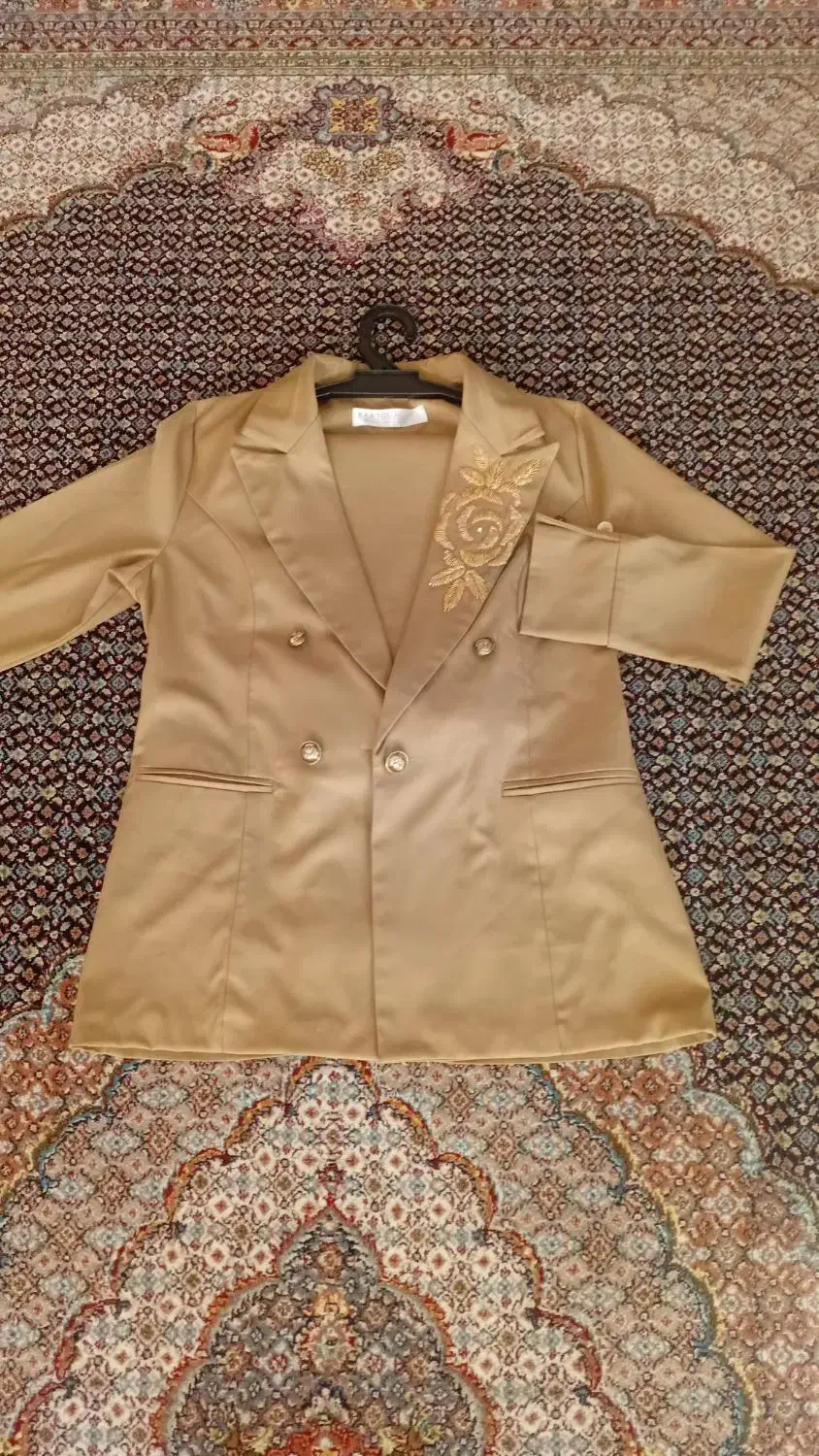 مانتوشلوار|لباس|اهر, |دیوار