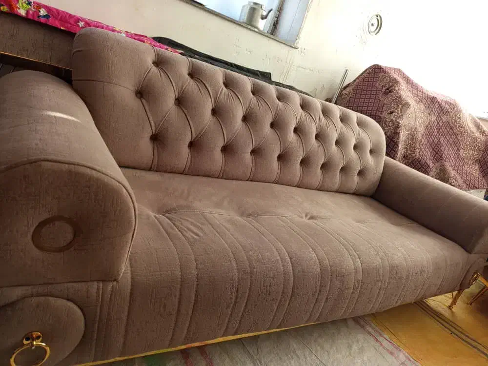 مبل چستر نو به همراه جلو مبلی|مبلمان خانگی و میز عسلی|سلماس, |دیوار