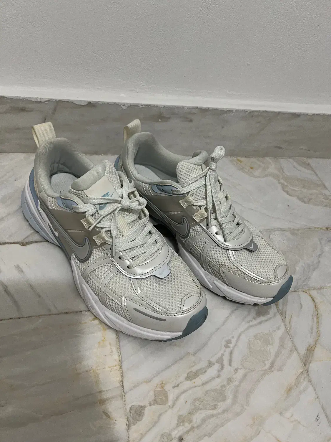 کتونیv2k  با کیفیت مستر ویتنام سایز ۴۱|کیف، کفش، کمربند|چالوس, |دیوار