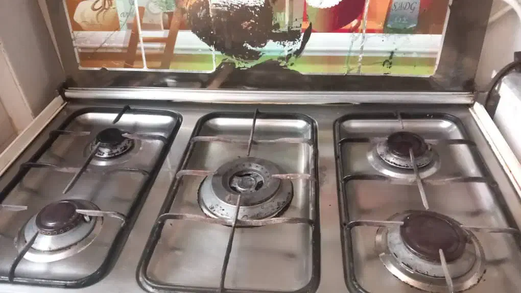 اجاق گاز تکنو با فر کاملا سالم|اجاق گاز و لوازم برقی پخت‌وپز|ری, دیلمان|دیوار