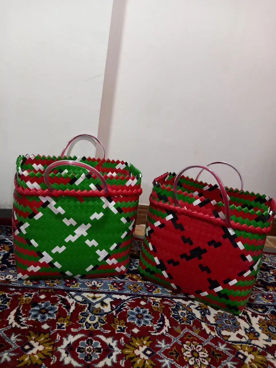 جانمونی|ظروف نگهدارنده، پلاستیکی، یکبارمصرف|همدان, |دیوار