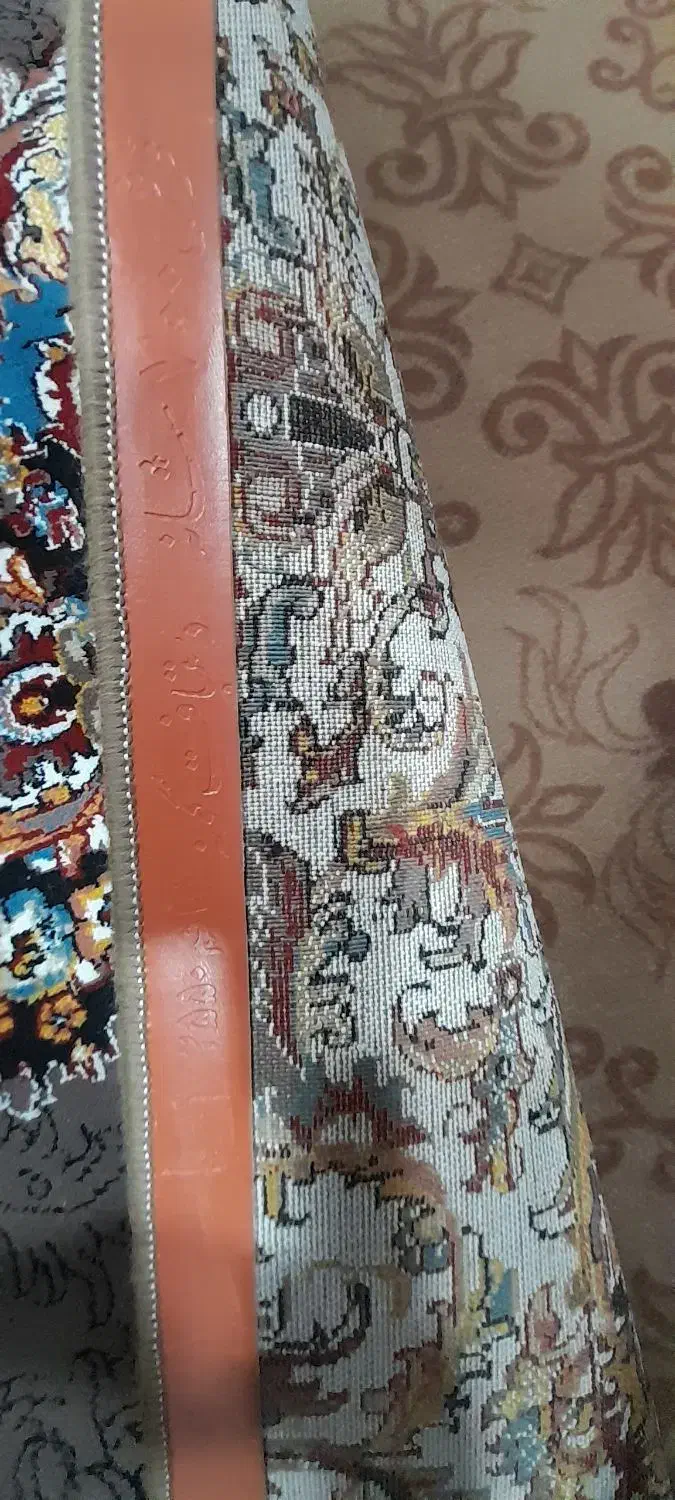 یک عدد فرش ۷۰۰ شانه|فرش|تربت جام, میان جام|دیوار