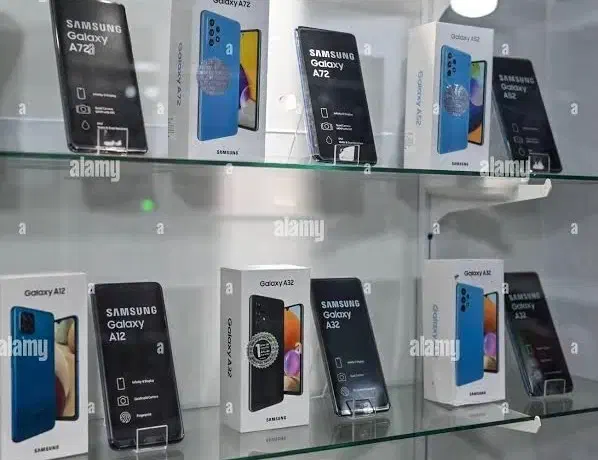 خرید و تعویض گوشی های دست دوم با بالاترین قیمت|موبایل|اردکان, |دیوار