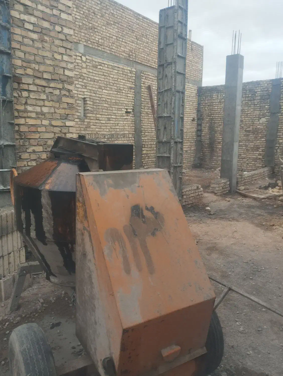 ریختن ستون و شناج|خدمات پیشه و مهارت|میبد, |دیوار