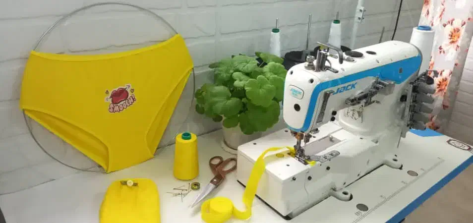 لباس زیر زنانه پنبه قیمت بسیار مناسب|لباس|بروجن, |دیوار