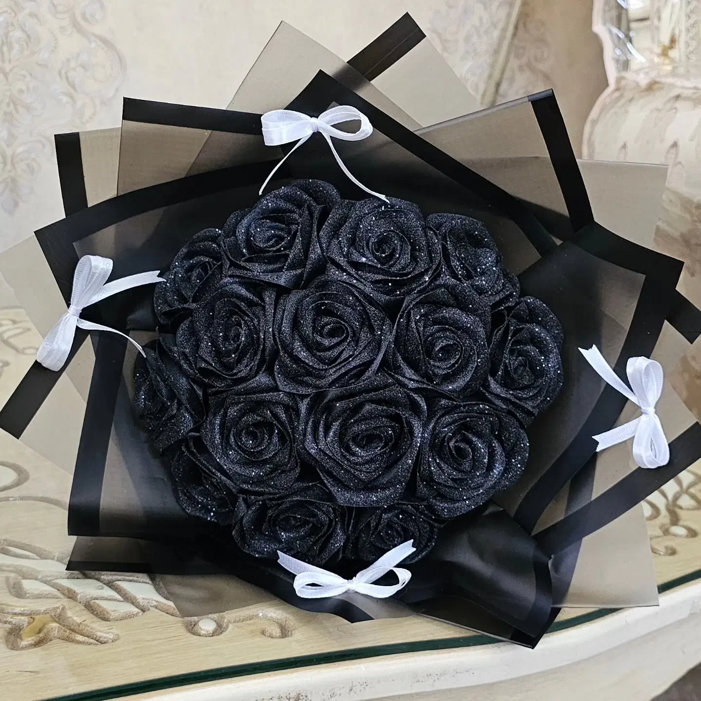 دسته گل رز  پروانه ای و پول ارایی|گل مصنوعی|اهواز, پردیس|دیوار