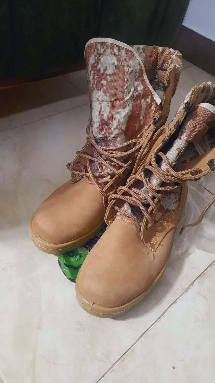 پوتیم عملیاتی خاکی سایز ۴۵|کیف، کفش، کمربند|رشت, رودبارتان|دیوار
