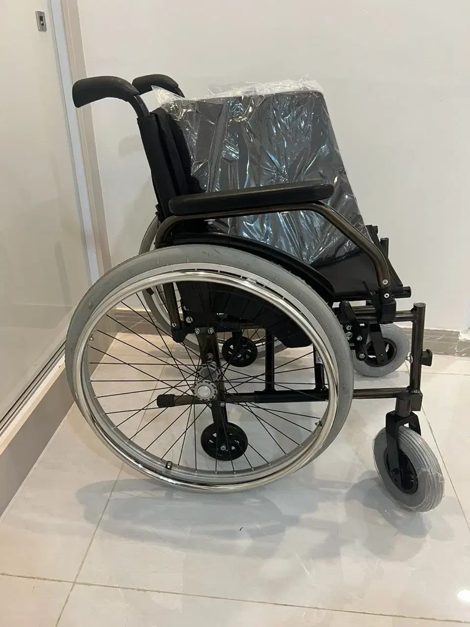 ویلچر|آرایشی، بهداشتی، درمانی|رشت, گلسار|دیوار