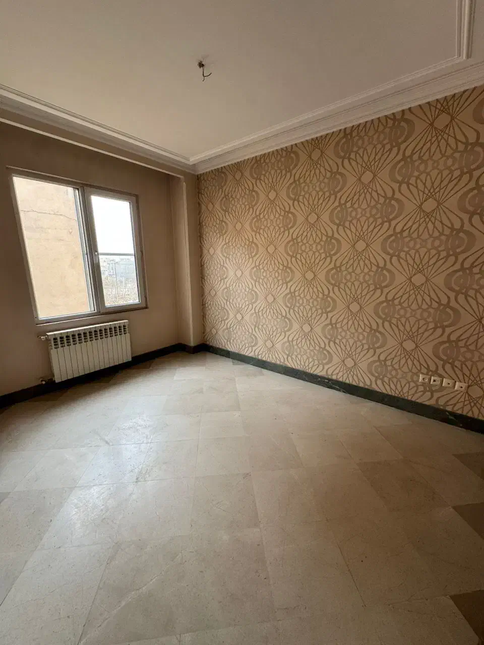 آپارتمان 120 متری فول/ بهترین لوکیشن شهرک راه آهن