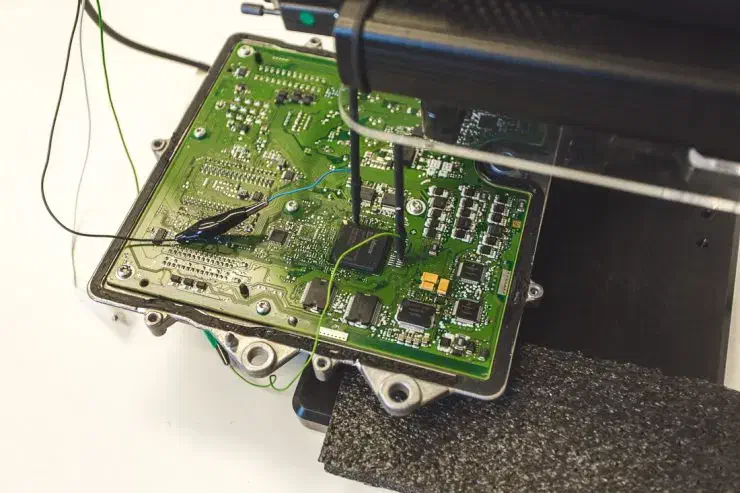 کلینیک تخصصی خودروهای انژکتوری دنیادیده|خدمات موتور و ماشین|ورزقان, |دیوار