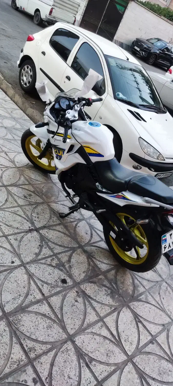 مگلی 200|موتورسیکلت|قرچک, زیبا شهر|دیوار