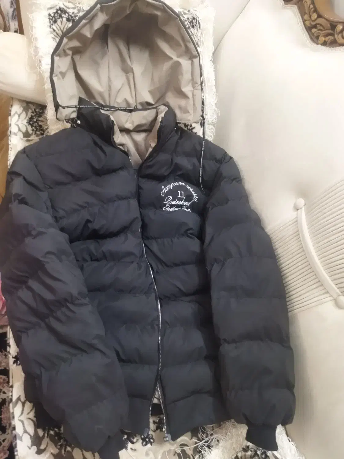 کاپشن نو|لباس|تهران, سبلان (لشگر)|دیوار