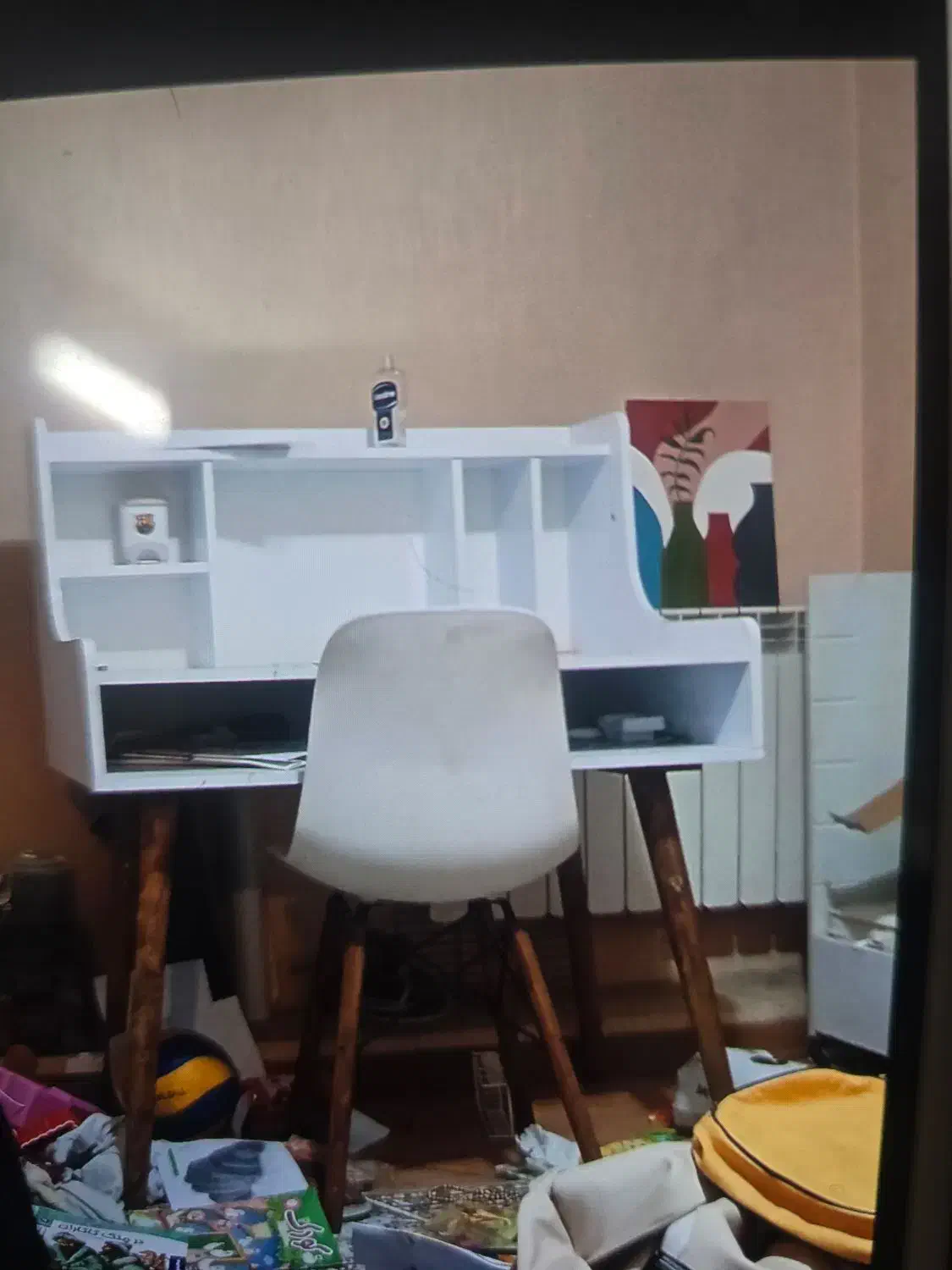 میز تحریر و صندلی و تخت و کمد لباس بچگانه|تخت و سرویس خواب|مشهد, ولیعصر (شهرک غرب)|دیوار