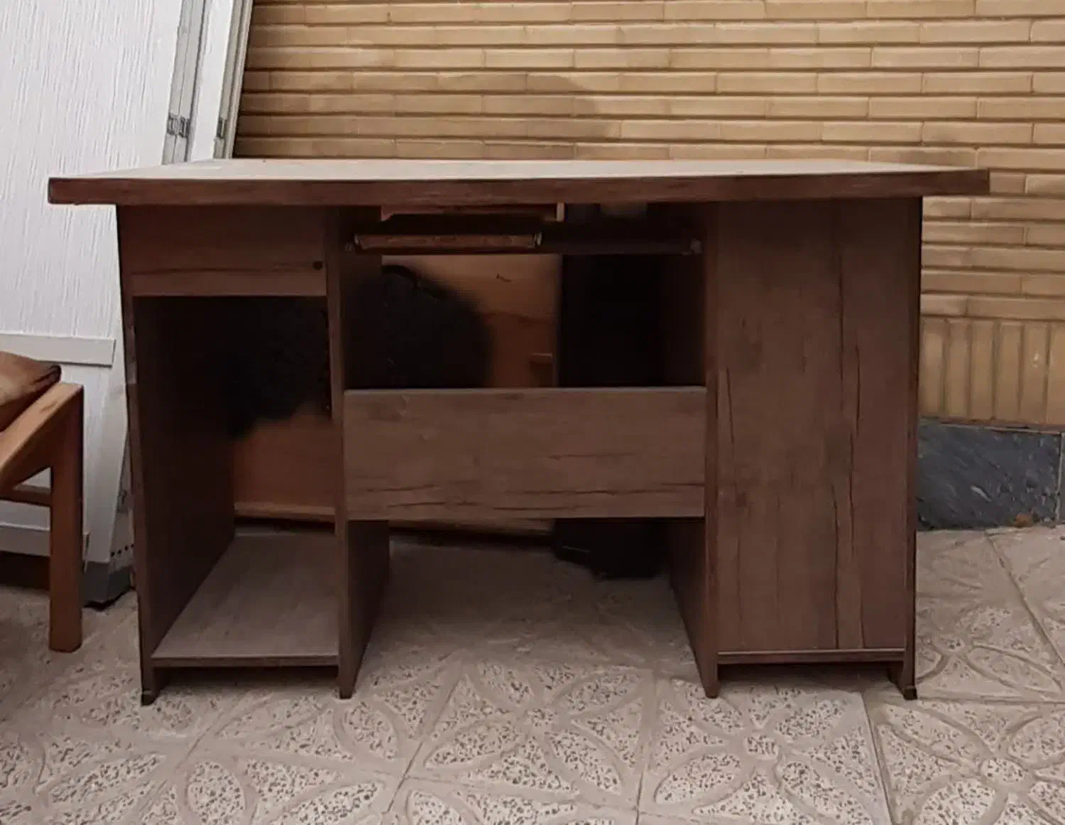 میز کامپیوتر و ۴عددصندلی و میزناهاخوری|میز تحریر و کامپیوتر|اصفهان, شاهد|دیوار