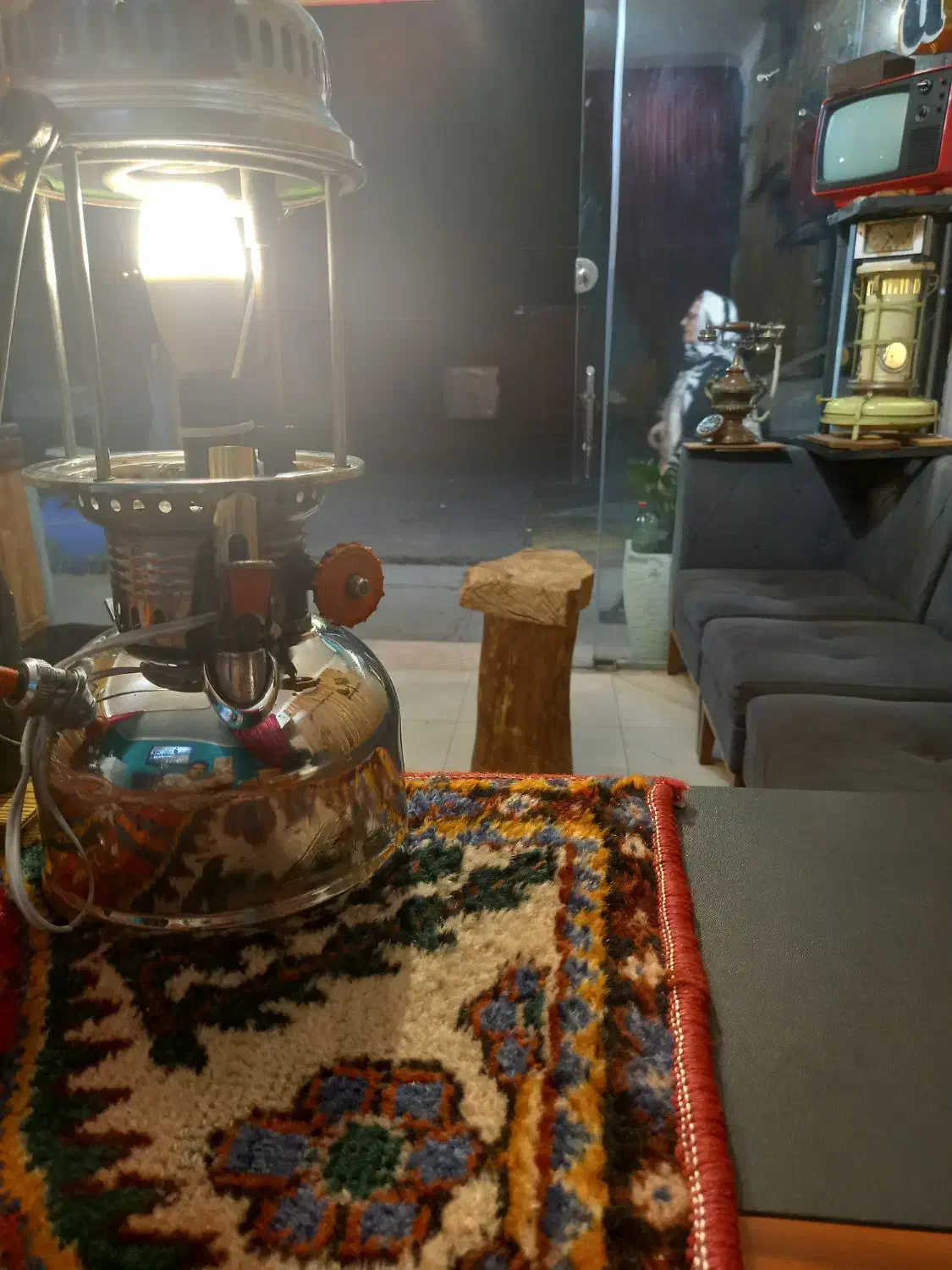 چراغ زنبوری سالم وقدیمی|کلکسیون اشیاء عتیقه|اسلام‌شهر, شهرک واوان|دیوار