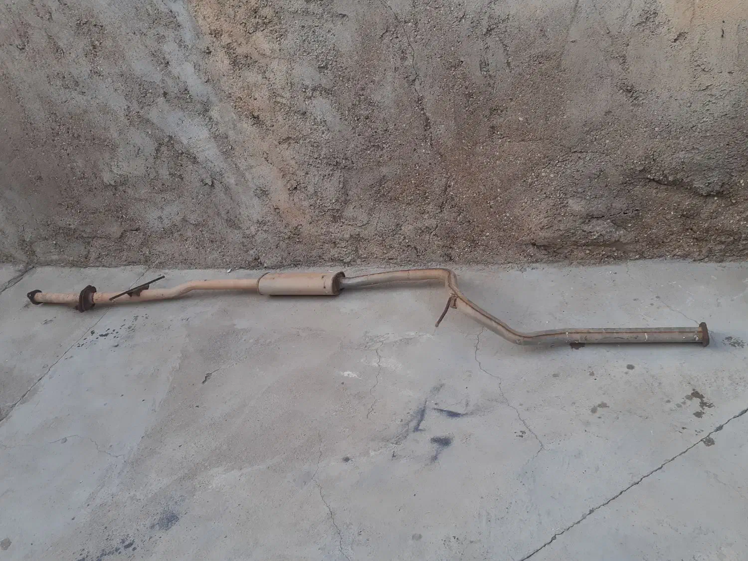 اگزوز تیبا وساینا کاملا سالم و یک عدد باربند نیسان|قطعات یدکی و لوازم جانبی|مسجد سلیمان, |دیوار