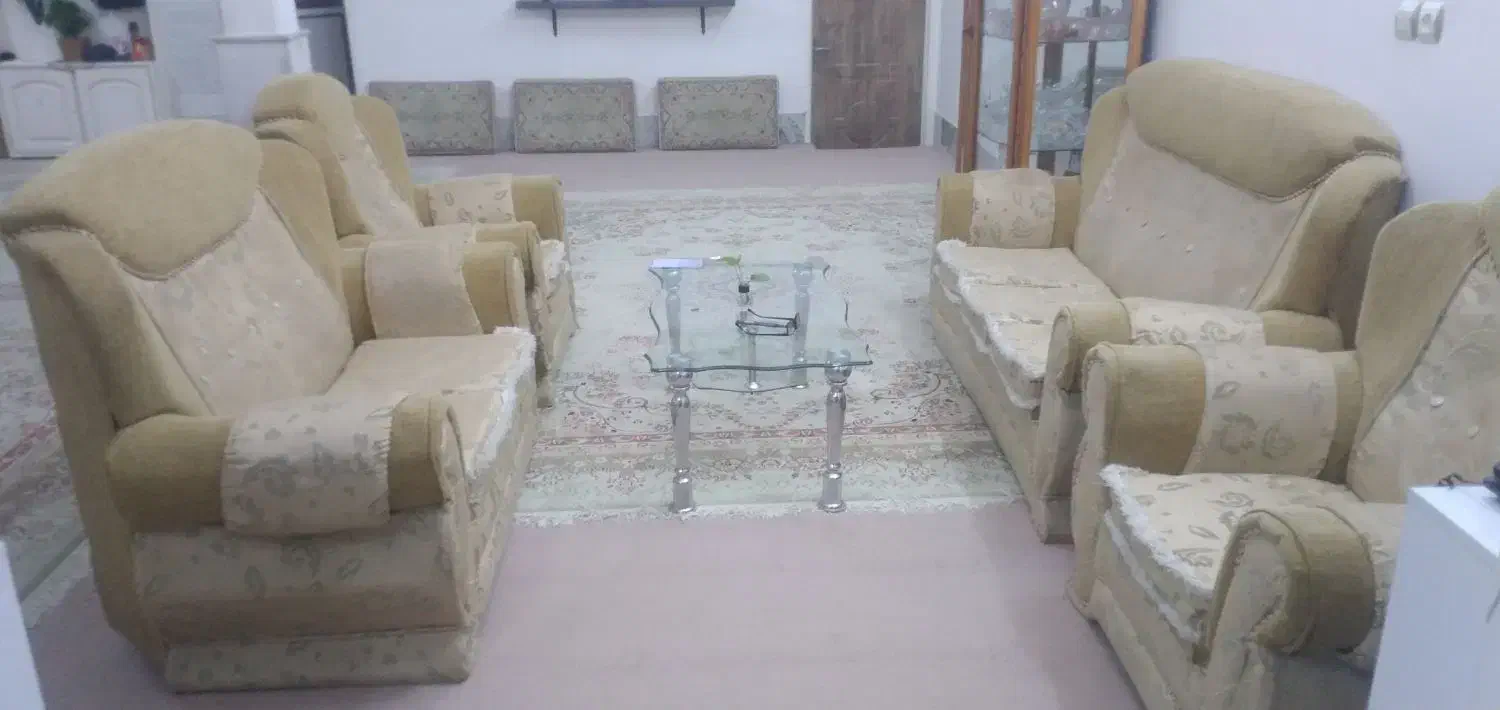 مبل راحتی|مبلمان خانگی و میز عسلی|قم, هنرستان|دیوار
