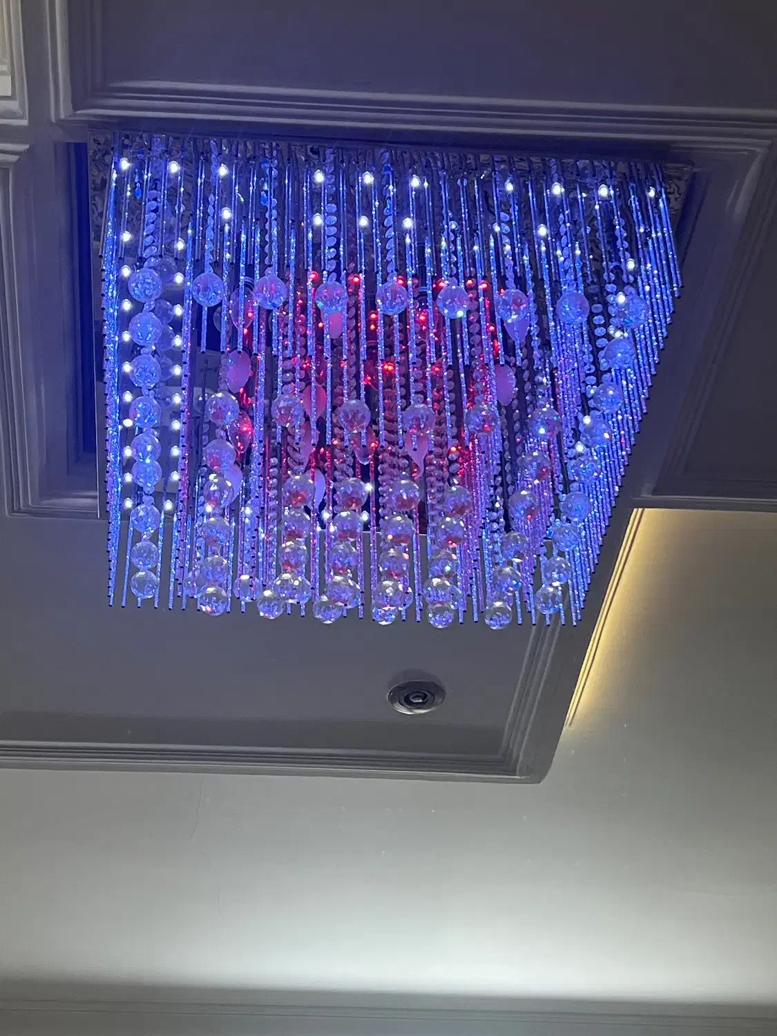 لوستر|لوستر و چراغ آویز|قم, سالاریه|دیوار