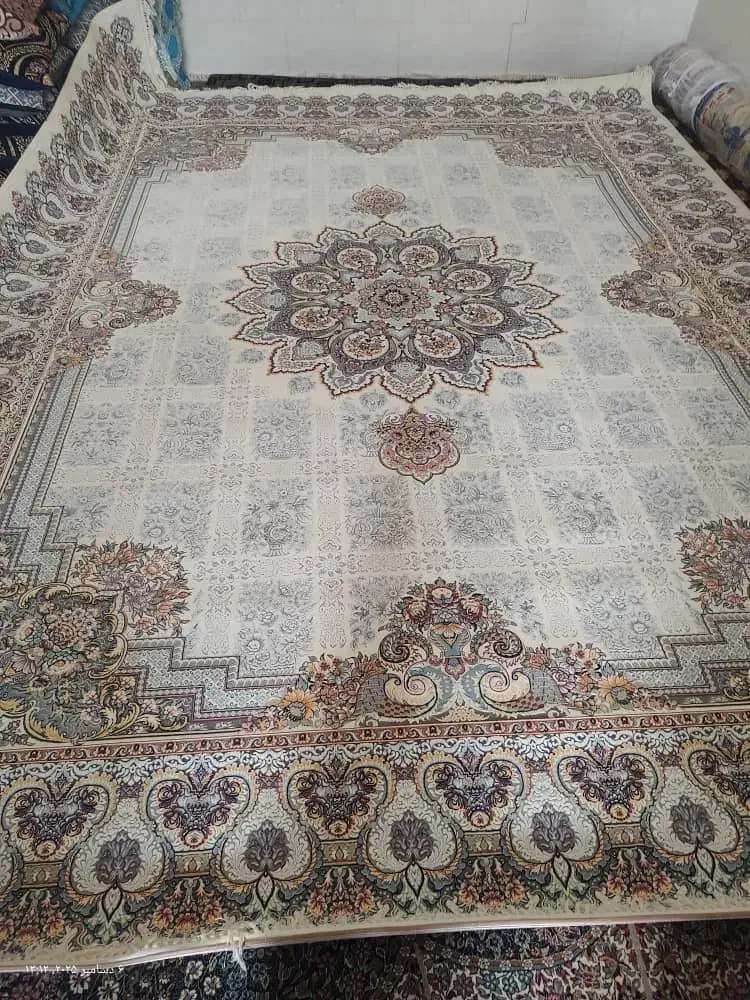 قالی نو استفاده نشده1200شانه تراکم3600|فرش|بندرعباس, |دیوار