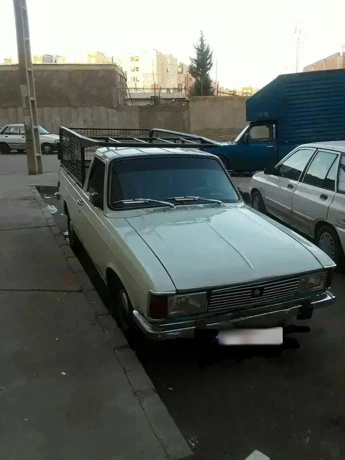 معاوضه یا فروش پیکان وانت با پرایدیاپژو...|خودرو سواری و وانت|محمدیه-قزوین, |دیوار