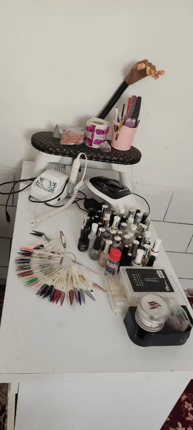 کاشت ناخن|آرایشی، بهداشتی، درمانی|فسا, |دیوار