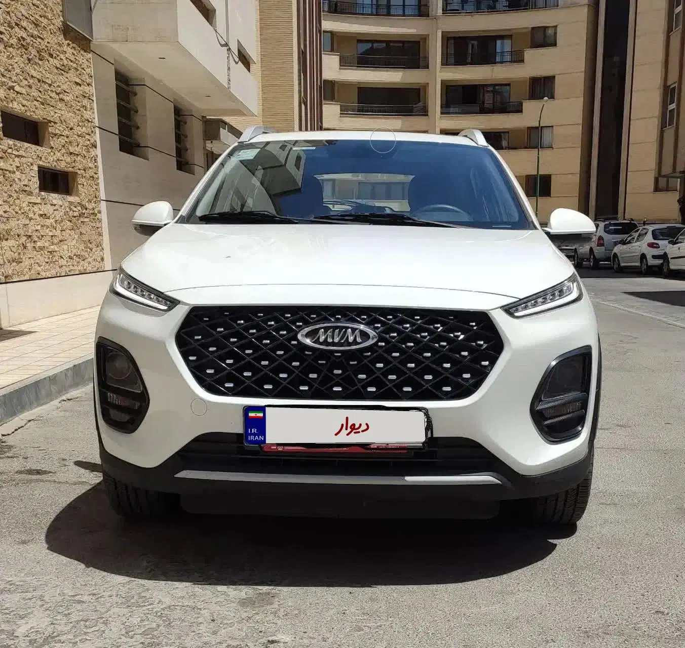 x22 pro 1404|خودرو سواری و وانت|اصفهان, باغ نگاره|دیوار