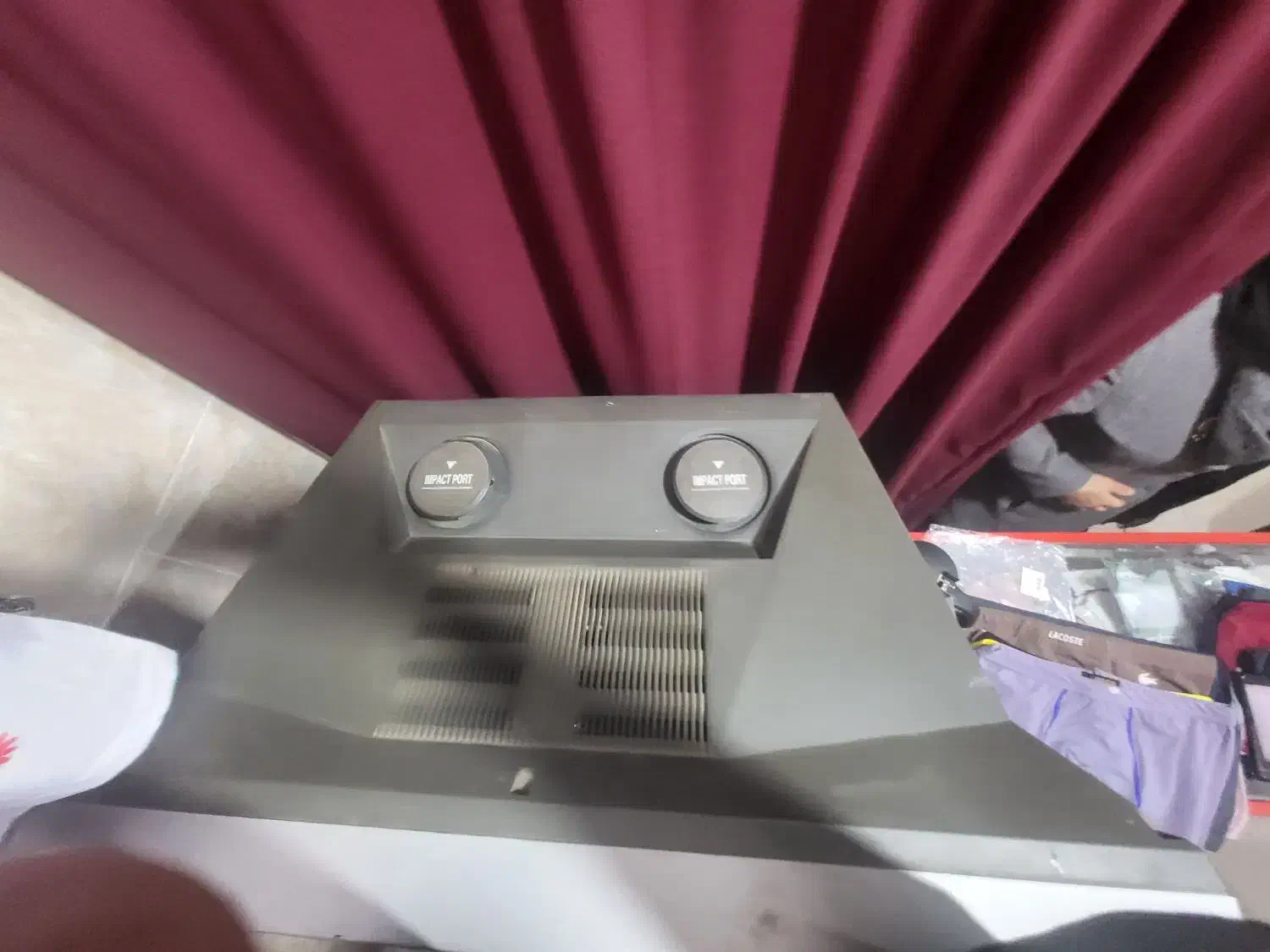 تلویزیون|تلویزیون و پروژکتور|بندر انزلی, آذربایجان|دیوار