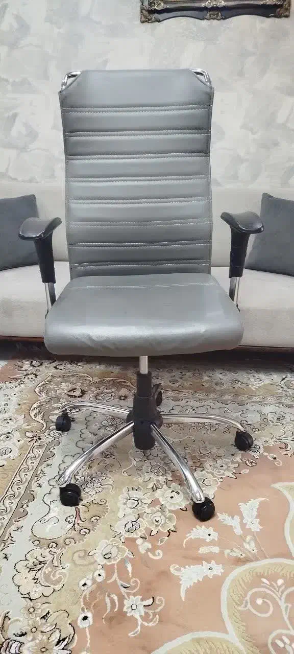 صندلی جک دار|صندلی و نیمکت|اندیشه, اندیشه فاز ۱|دیوار