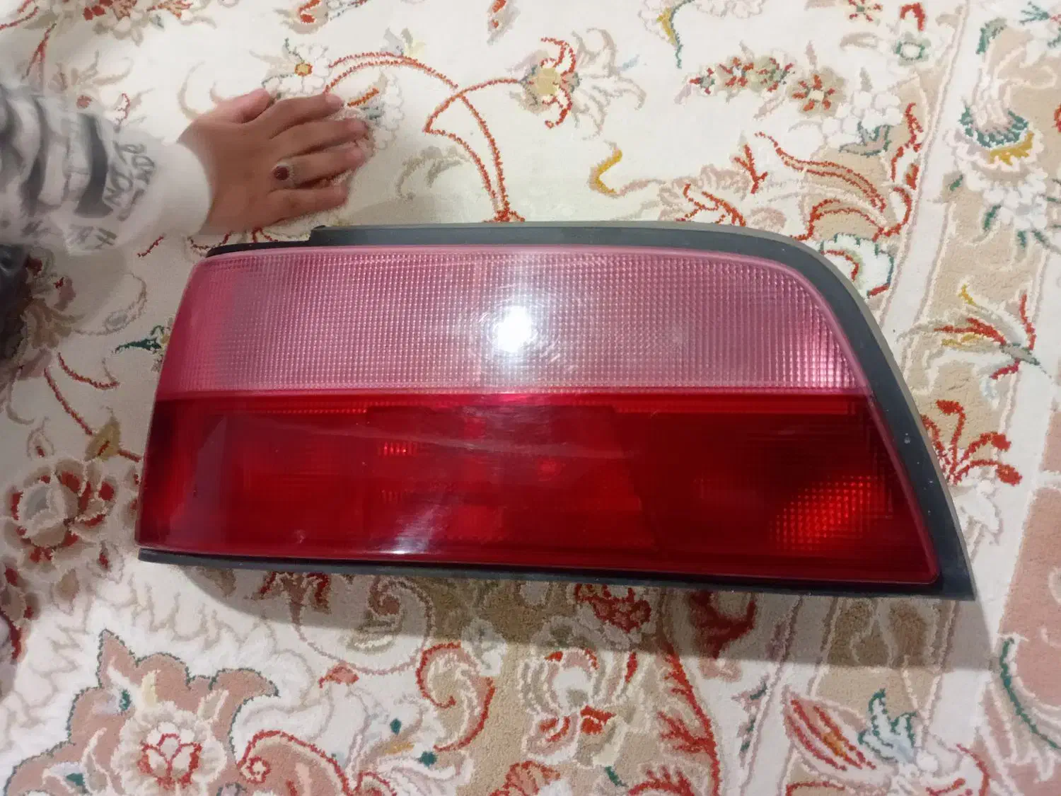 چراغ عقب فابریک نونو|قطعات یدکی و لوازم جانبی|اسلامآباد غرب, |دیوار