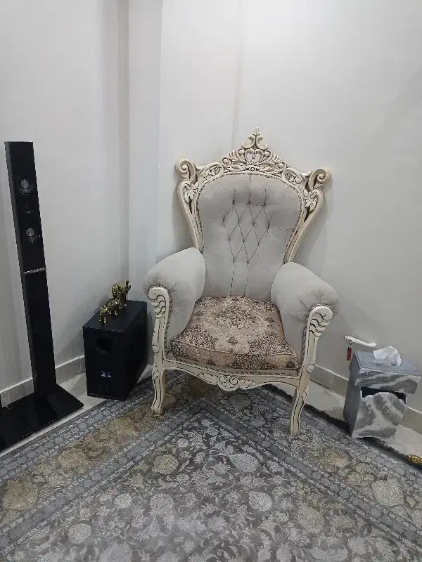 مبل سلطنتی سالم|مبلمان خانگی و میز عسلی|تهران, والفجر (افسریه)|دیوار