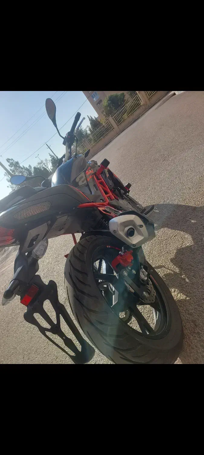 بنلی ۲۵۰ تک سیلندر ۱۴۰۰ در حد|موتورسیکلت|قم, پردیسان|دیوار