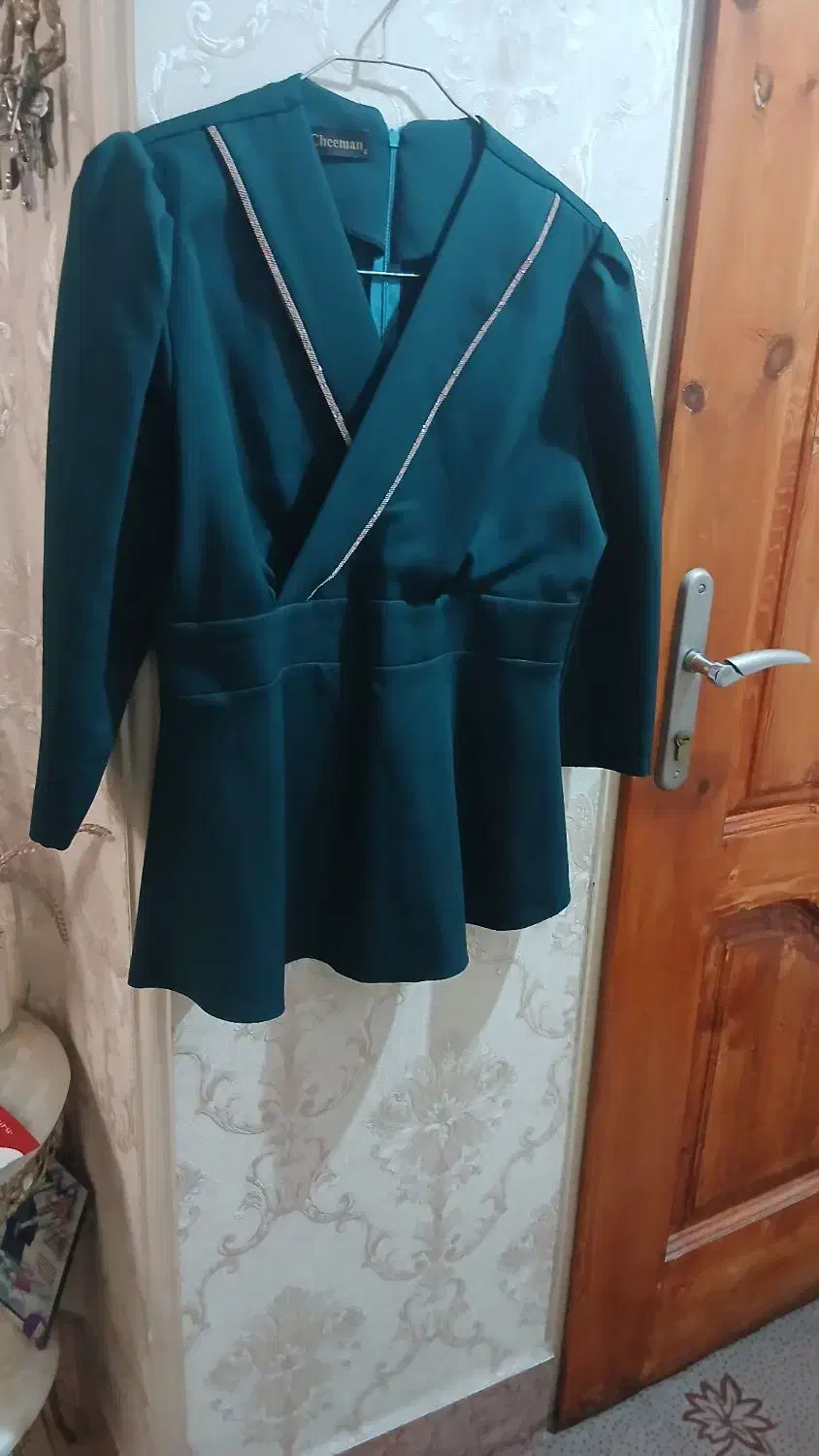 لباس مجلس|لباس|تهران, راه آهن|دیوار