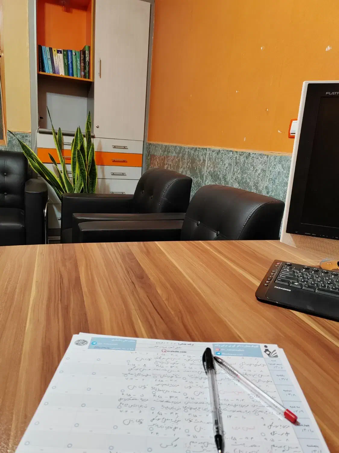 استخدام منشی و جذب تلفنی مرکز مشاوره|استخدام اداری و مدیریت|اصفهان, فرهنگیان|دیوار