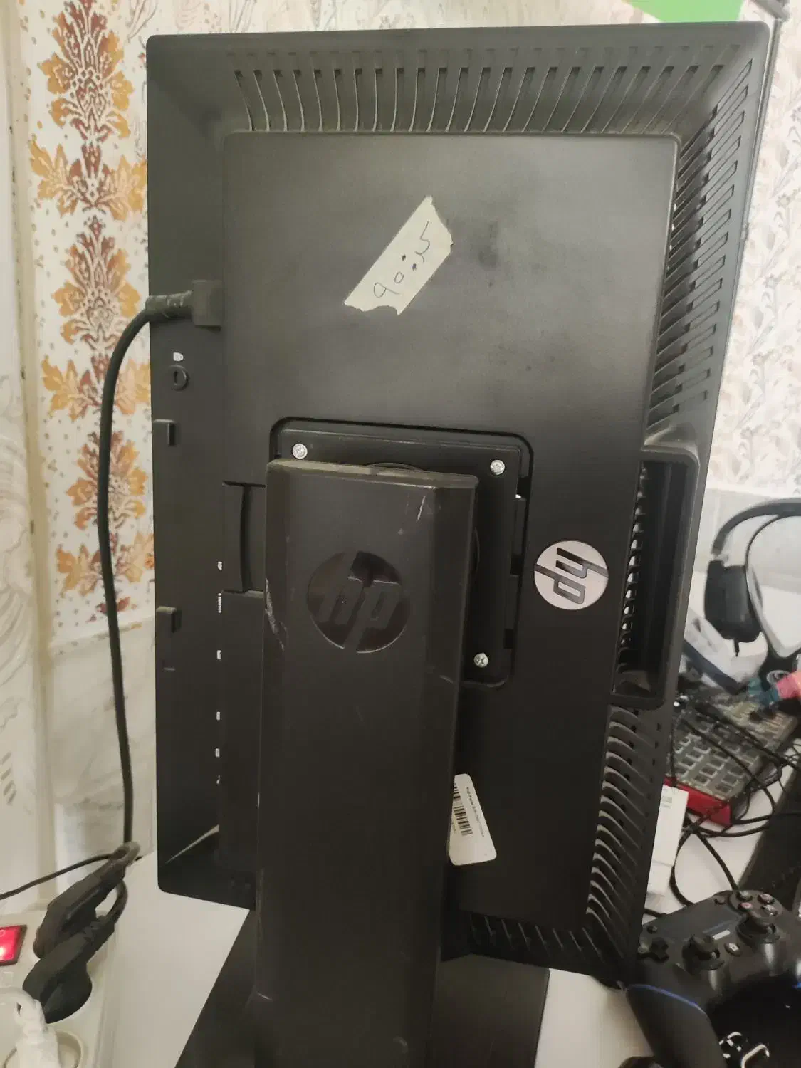 مانیتور hp 19 22اینچ|قطعات و لوازم جانبی رایانه|کاشان, فاز ۲ ناجی آباد|دیوار