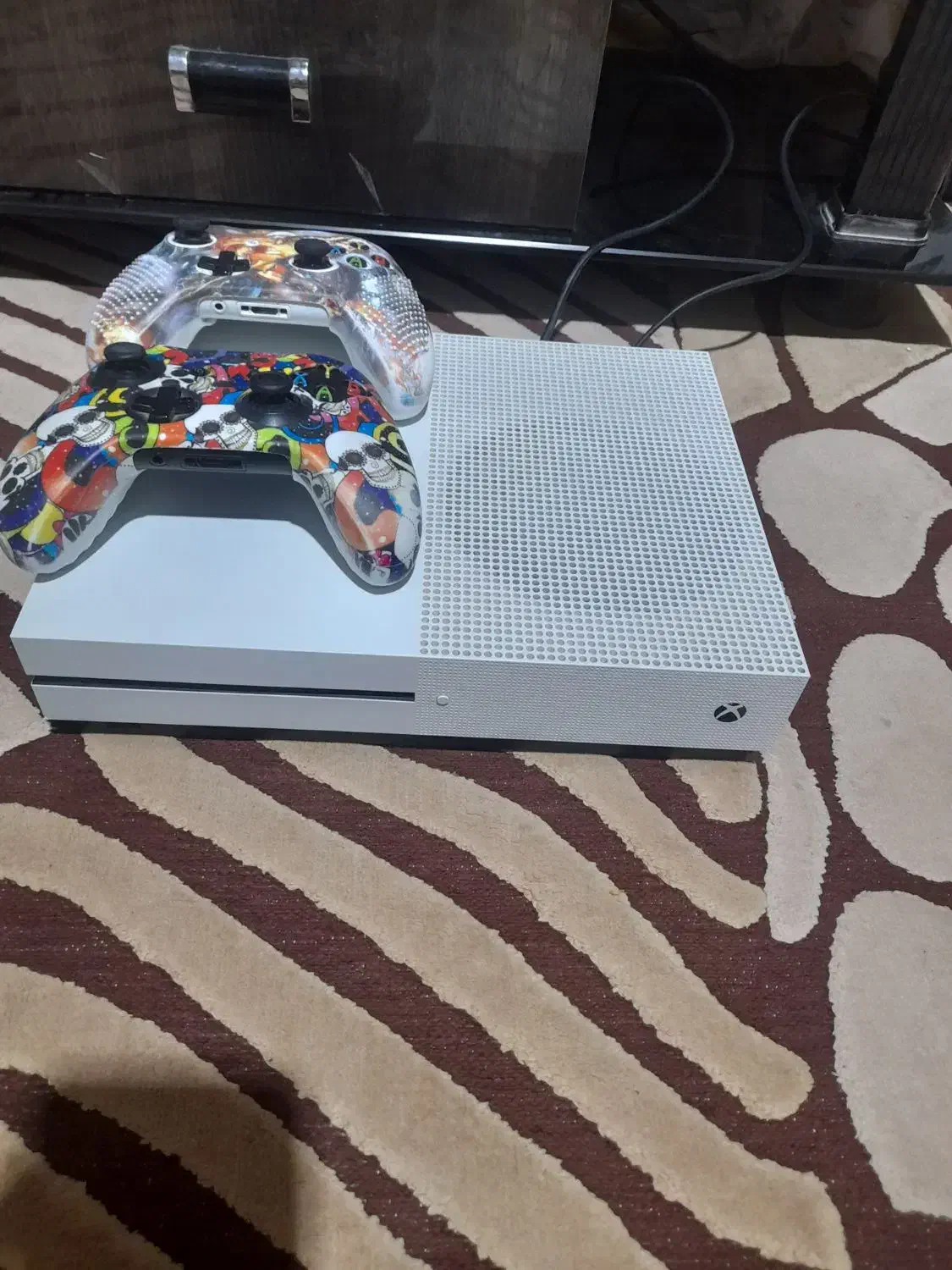 ایکس باکس|کنسول، بازی ویدئویی و آنلاین|پیشوا, |دیوار