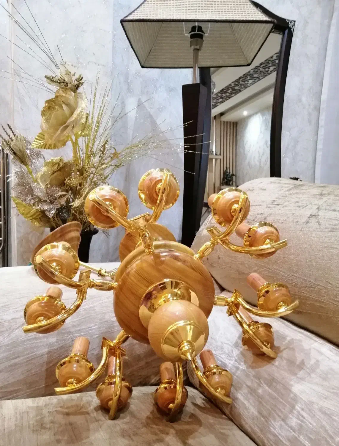 دو عدد لوستر 12 شاخه مجلسی و زیبا|لوستر و چراغ آویز|اصفهان, مهدی آباد|دیوار