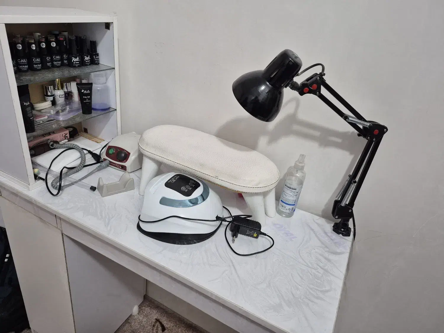 فروش لوازم ودستگاه ناخن کاری|آرایشگاه و سالنهای زیبایی|لنده, |دیوار