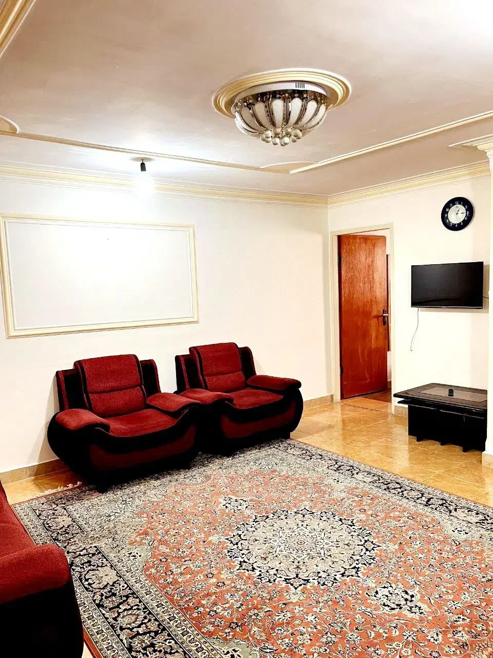 اجاره سوییت دو خواب باپارکینگ مرکز رشت|اجارهٔ کوتاه‌مدت آپارتمان و سوئیت|رشت, توشیبا|دیوار