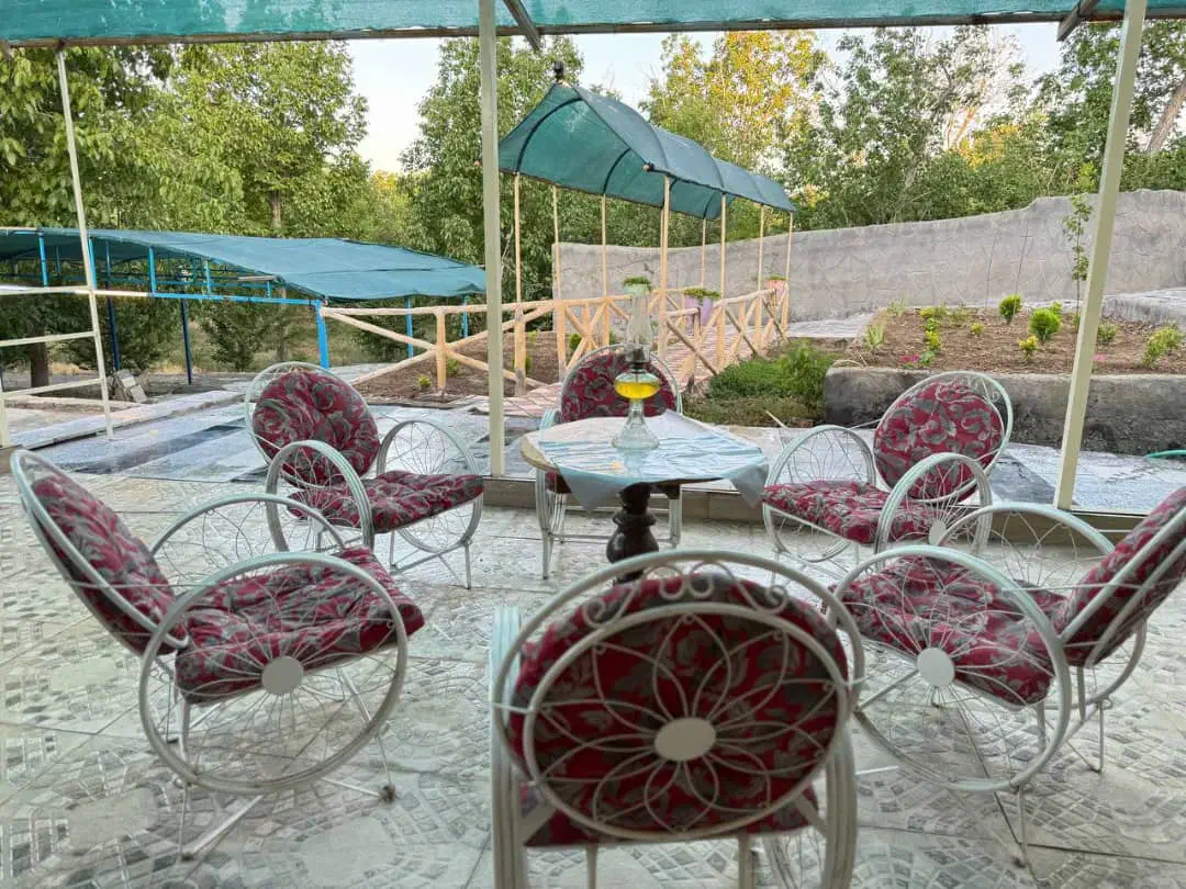 ویلا آبگرم سرپوشیده باغ بهادران|اجارهٔ کوتاهمدت ویلا و باغ|باغ بهادران, |دیوار