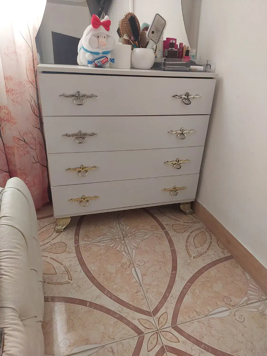 فروش لوازم منزل|تخت و سرویس خواب|رشت, معلولین|دیوار