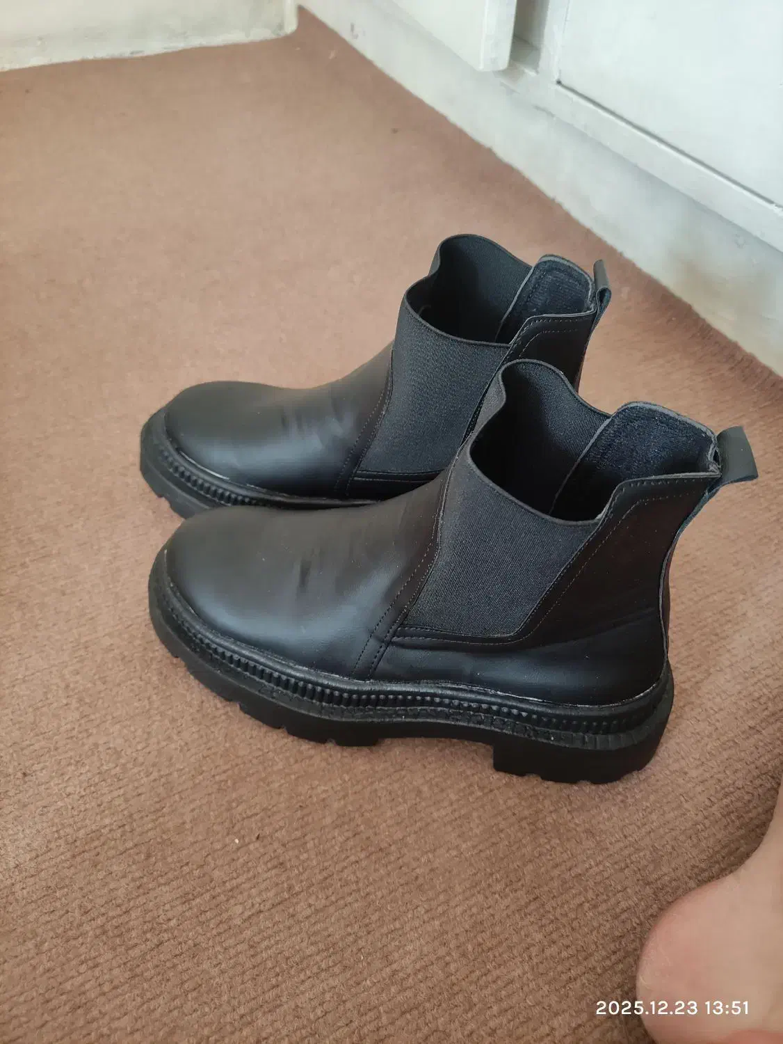 نیم بوت|کیف، کفش، کمربند|فولادشهر, B5|دیوار