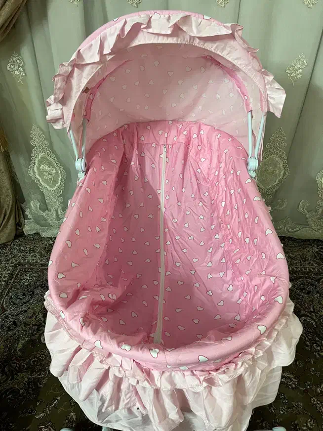 گهواره|تخت و صندلی بچه|مشهد, فرهنگیان (شهرک غرب)|دیوار