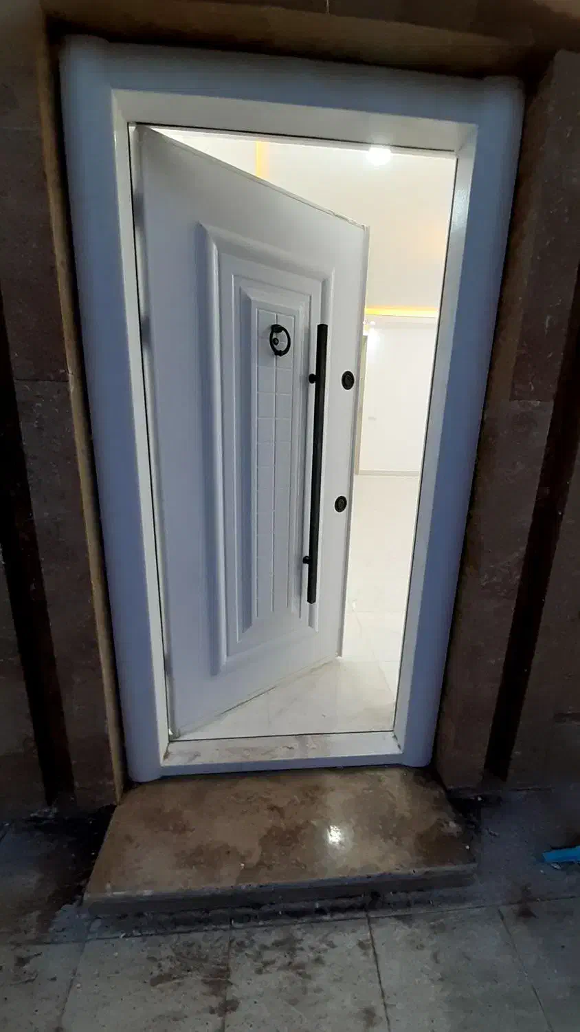 اجاره ساختمان نوساز وشیک لب بلوار امام علی|اجارهٔ دفتر کار، اتاق اداری، مطب|رفسنجان, |دیوار