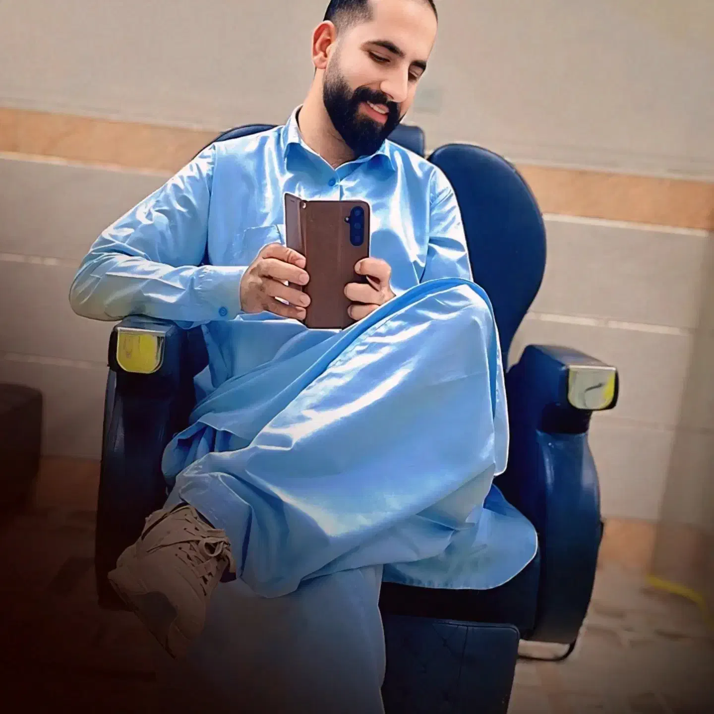 صندلی تمام چرم vip ایتالیایی تخت شو|آرایشگاه و سالن‌های زیبایی|سراوان, |دیوار