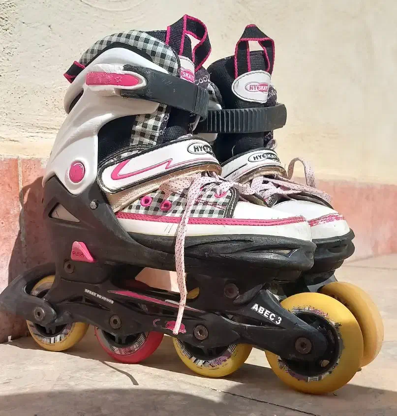 کفش اسکیت سایز 33 تا 36|دوچرخه، اسکیت، اسکوتر|زاهدان, |دیوار