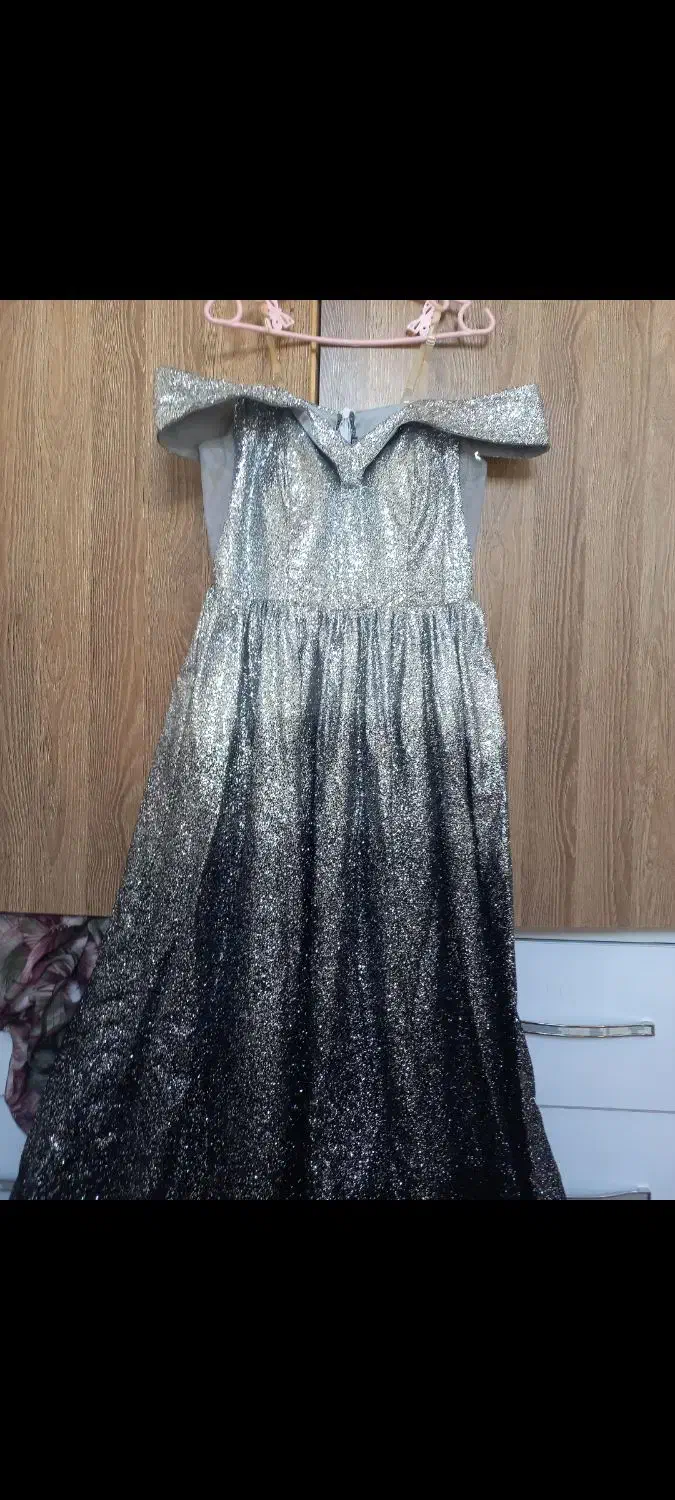 لباس مجلسی|لباس|یزد, |دیوار